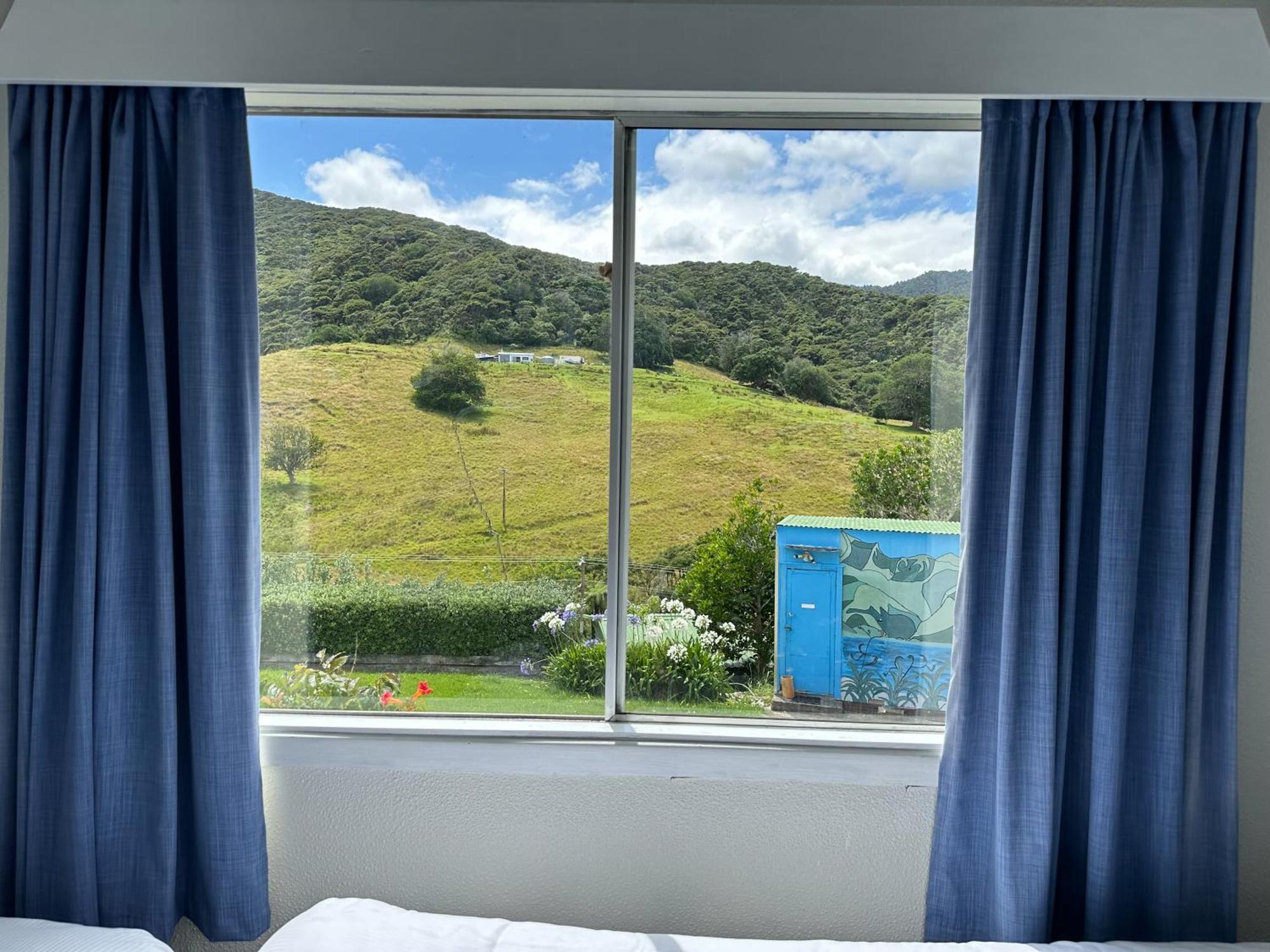 Pohutukawa Coastal Chalets Coromandel 객실 사진